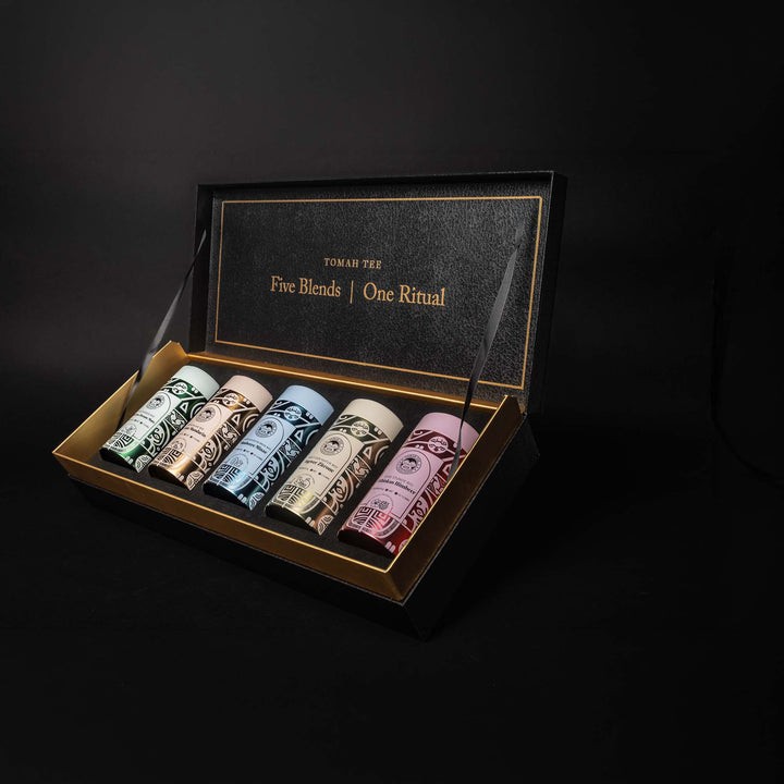 Bio Tee Geschenkbox mit 5 Sorten: Blaubeere-Minze, Rooibos-Mate-Zitrone, Ingwer-Zitrone, Melisse-Mandarine und Hibiskus-Himbeere